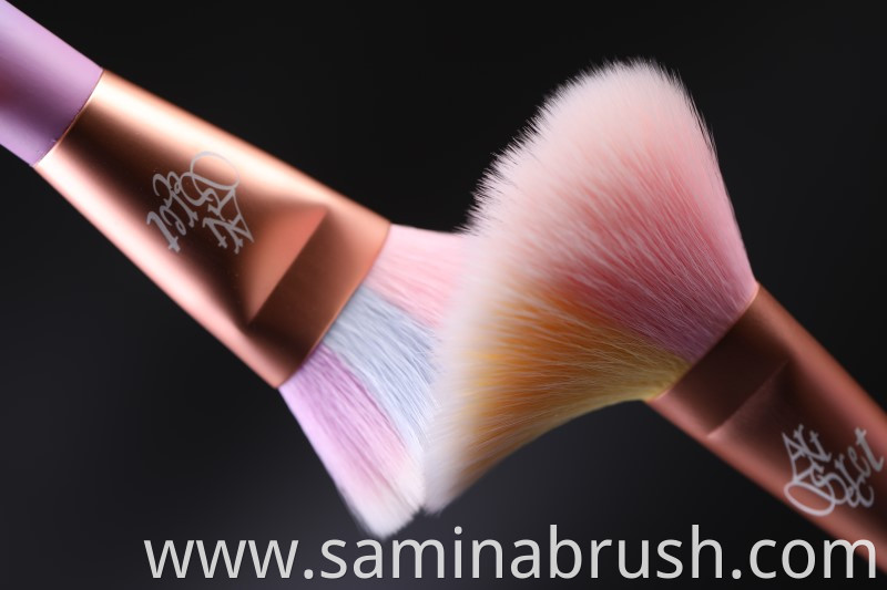 Saw 2010 Makeup Brush Details 04